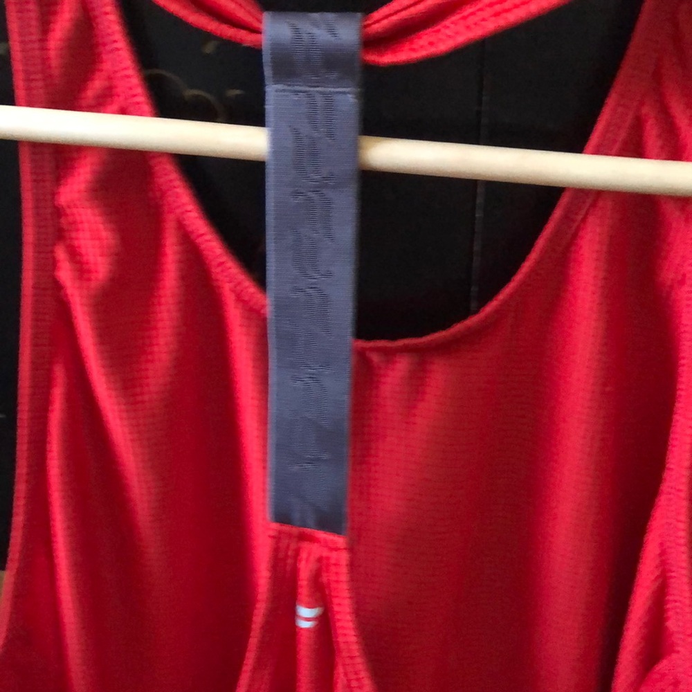 Fabletics red workout top - Picture 4 of 4